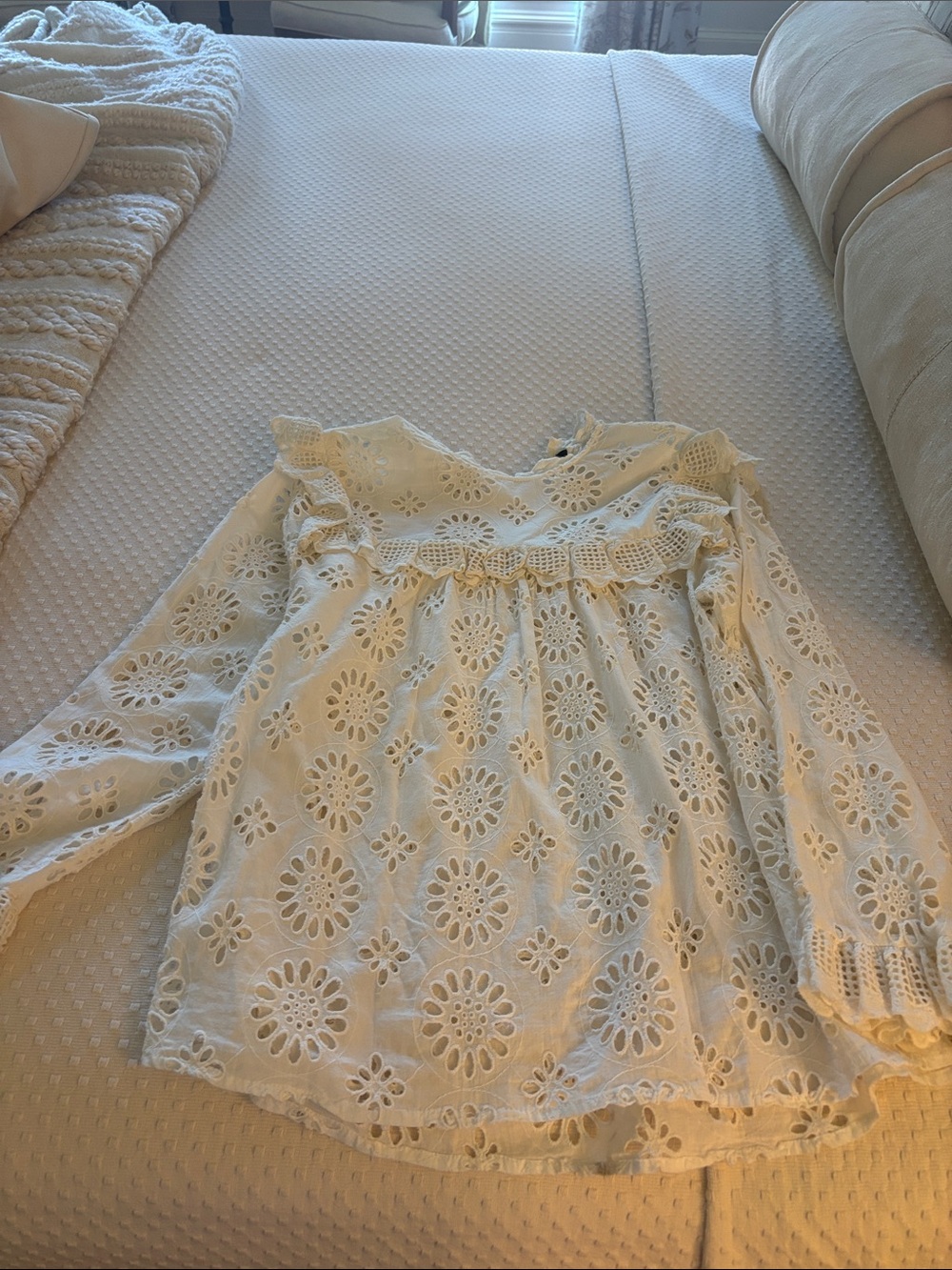 NWT Zara Embroidered Eyelet Top.